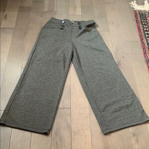 Max Studio Black and White Patterned Pants